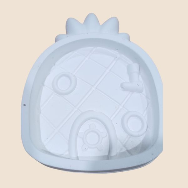 Spongbob Pinapple House plate