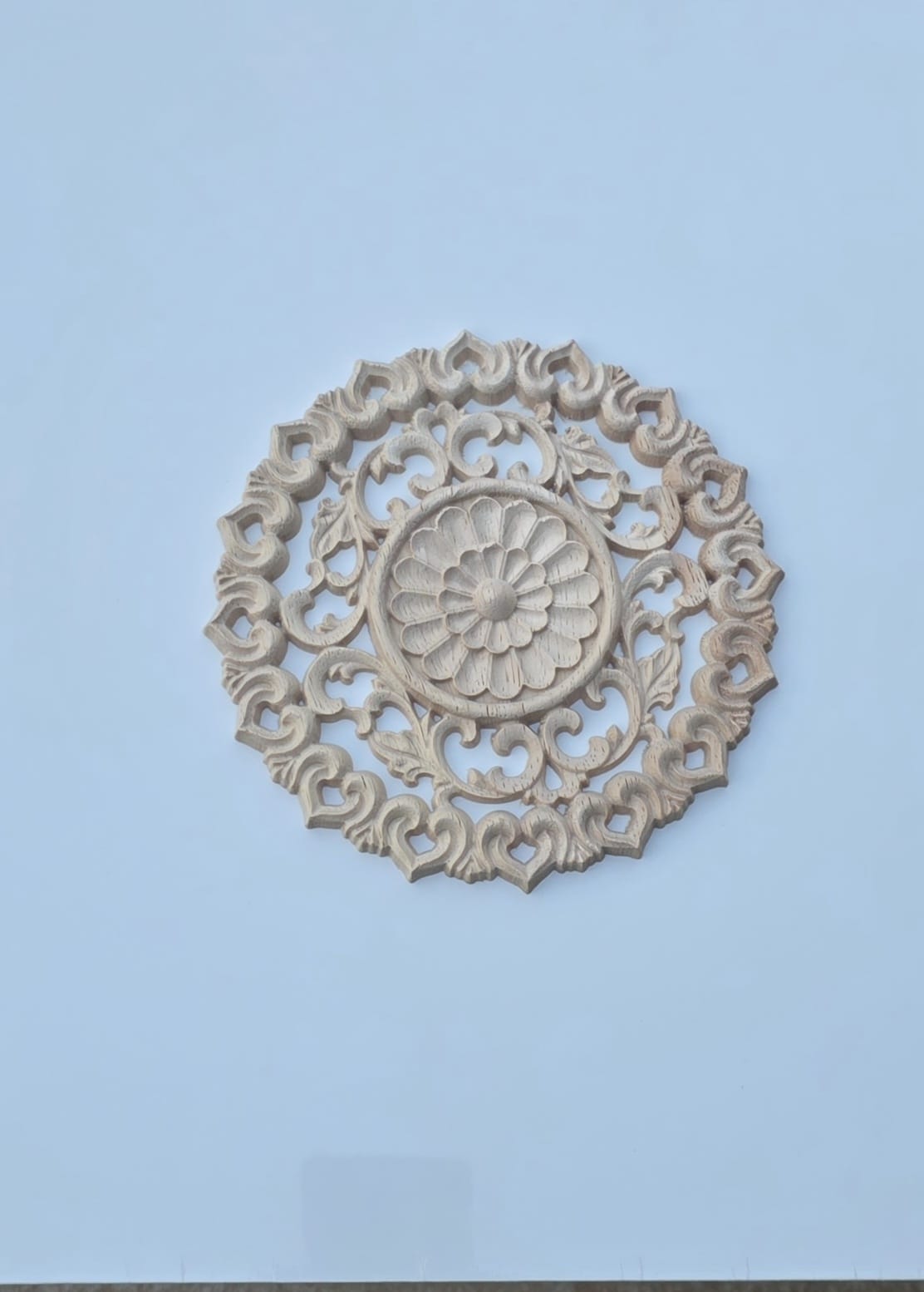 Classic Ornate - Round